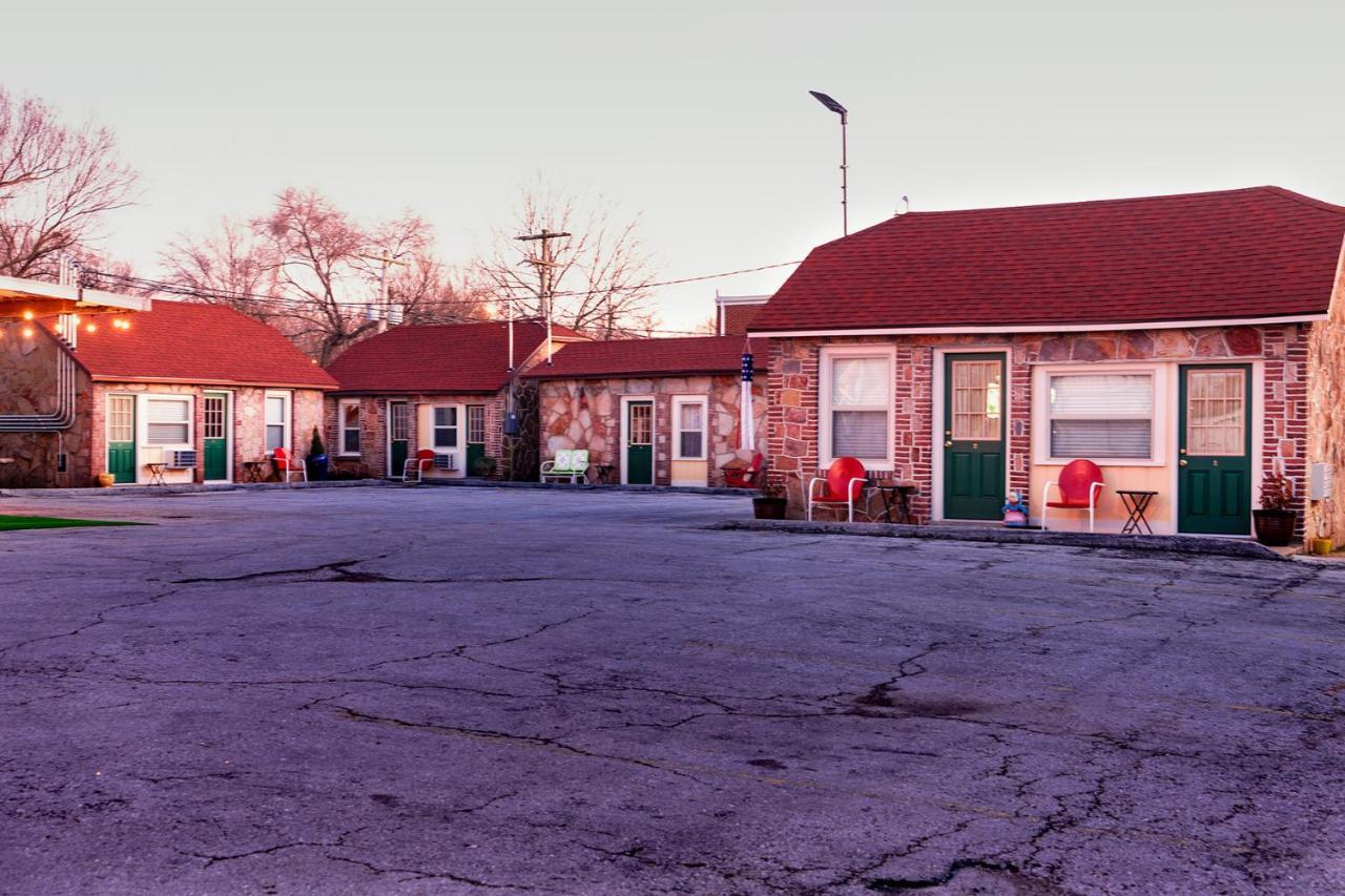 Rockwood Motor Court Motel Springfield Buitenkant foto