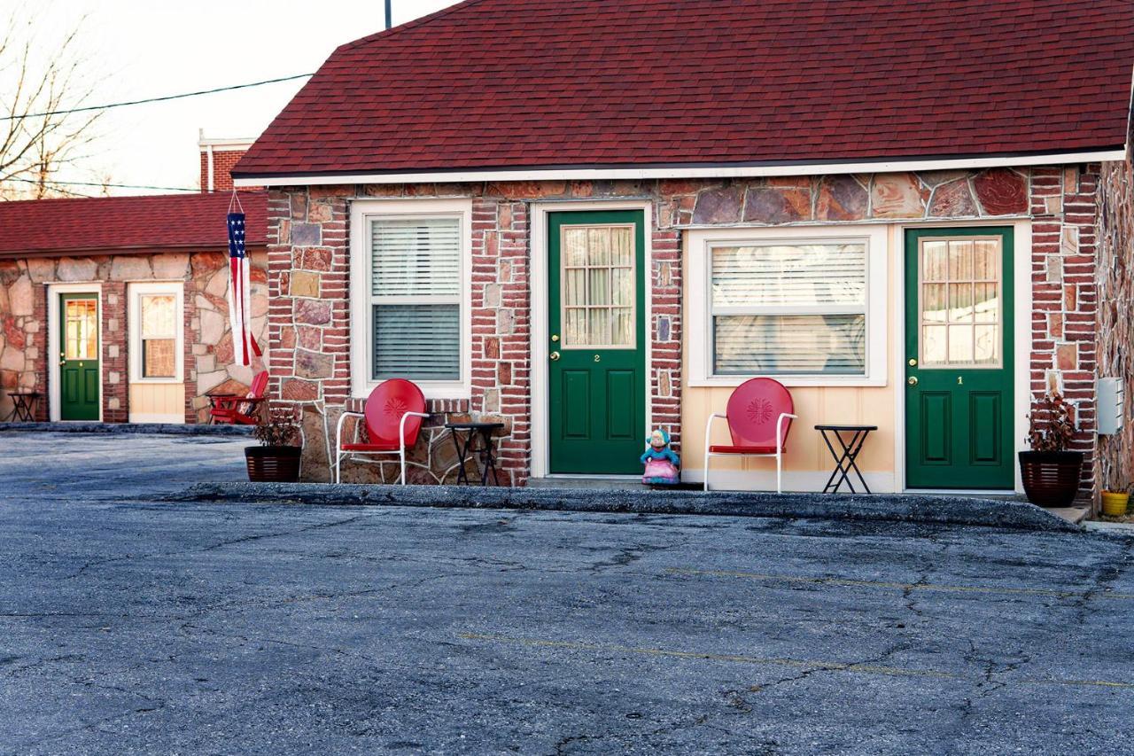 Rockwood Motor Court Motel Springfield Buitenkant foto